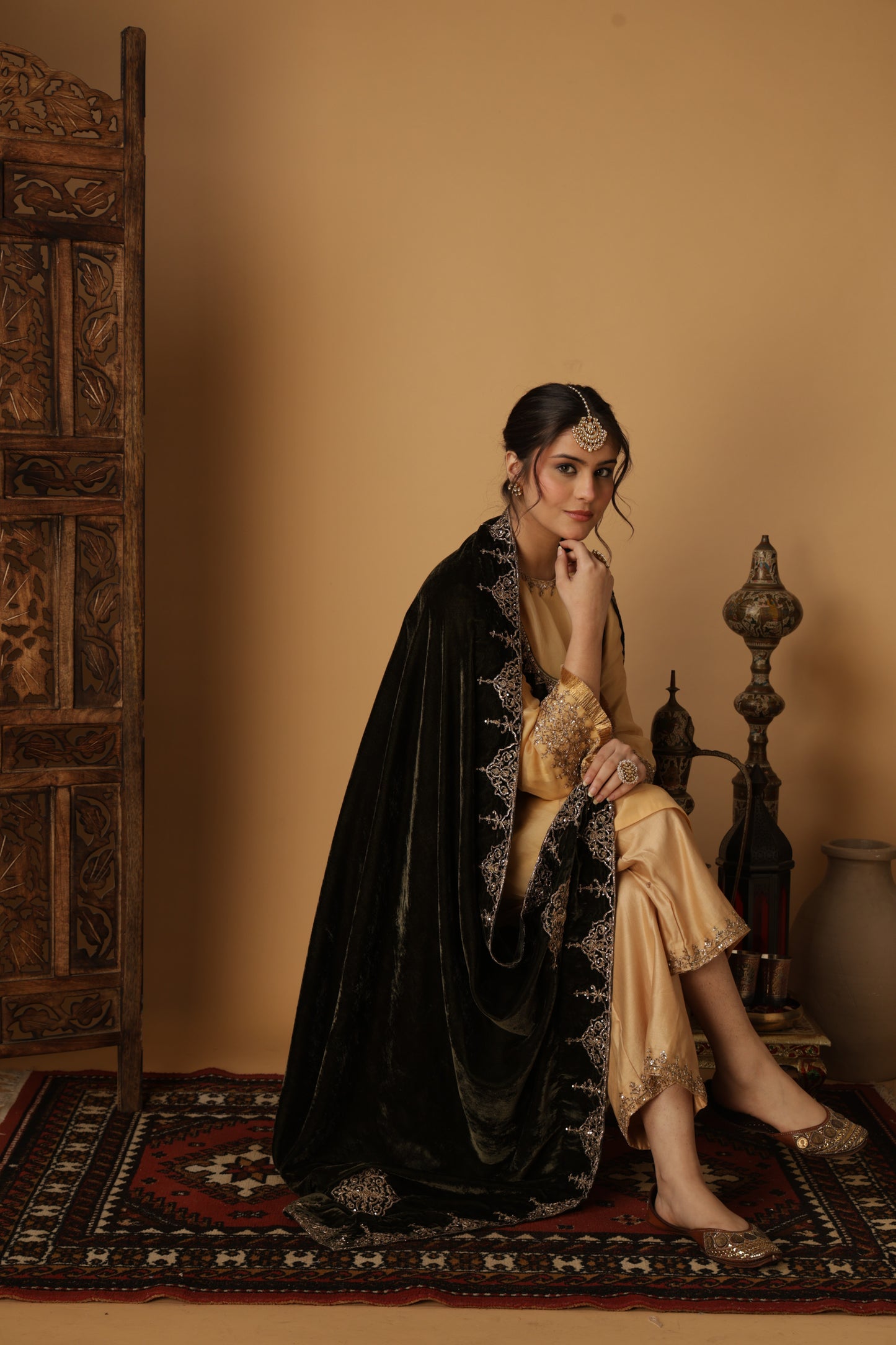 Zar-e-Makhmal Green Shawl