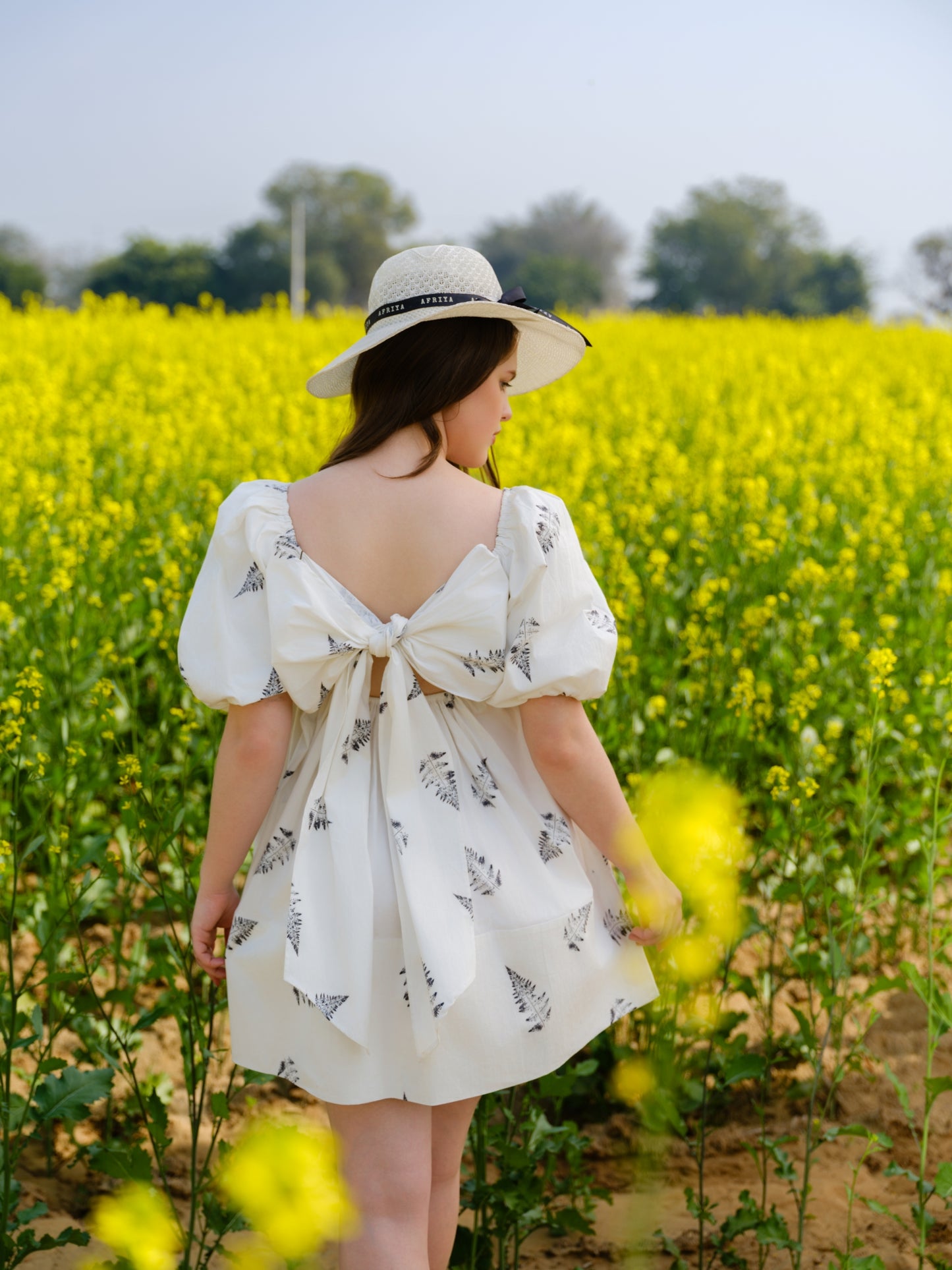 Monochrome Fern Short Bow Dress