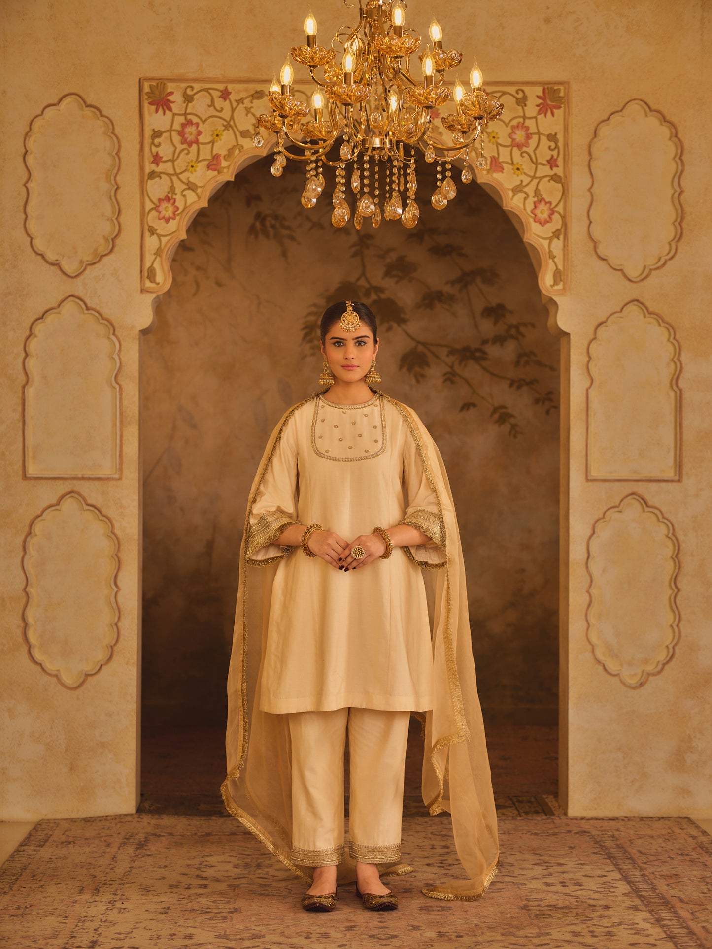 GULBANO CREAM ZERO-NECK A-LINE KURTA SET