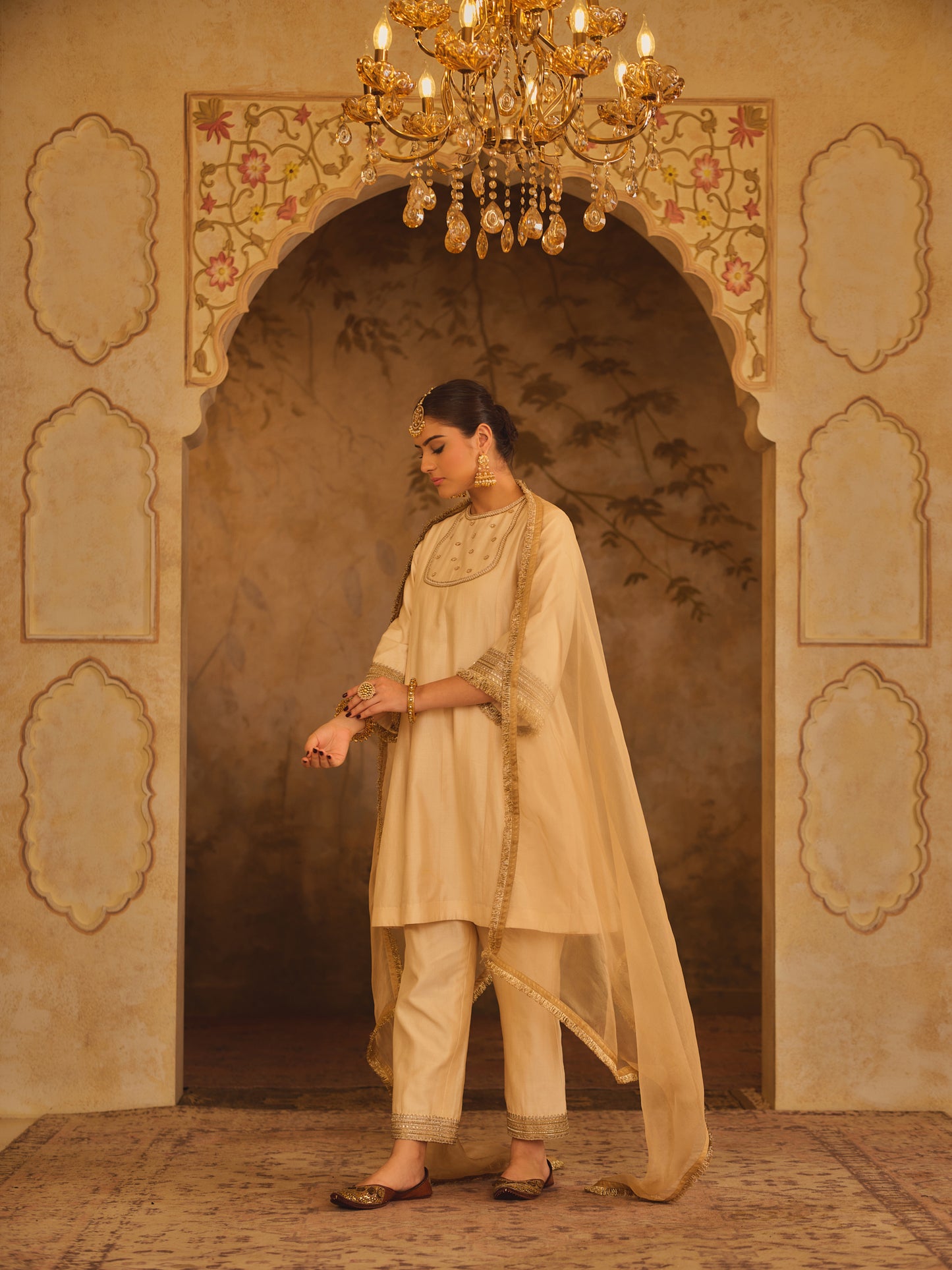 GULBANO CREAM ZERO-NECK A-LINE KURTA SET