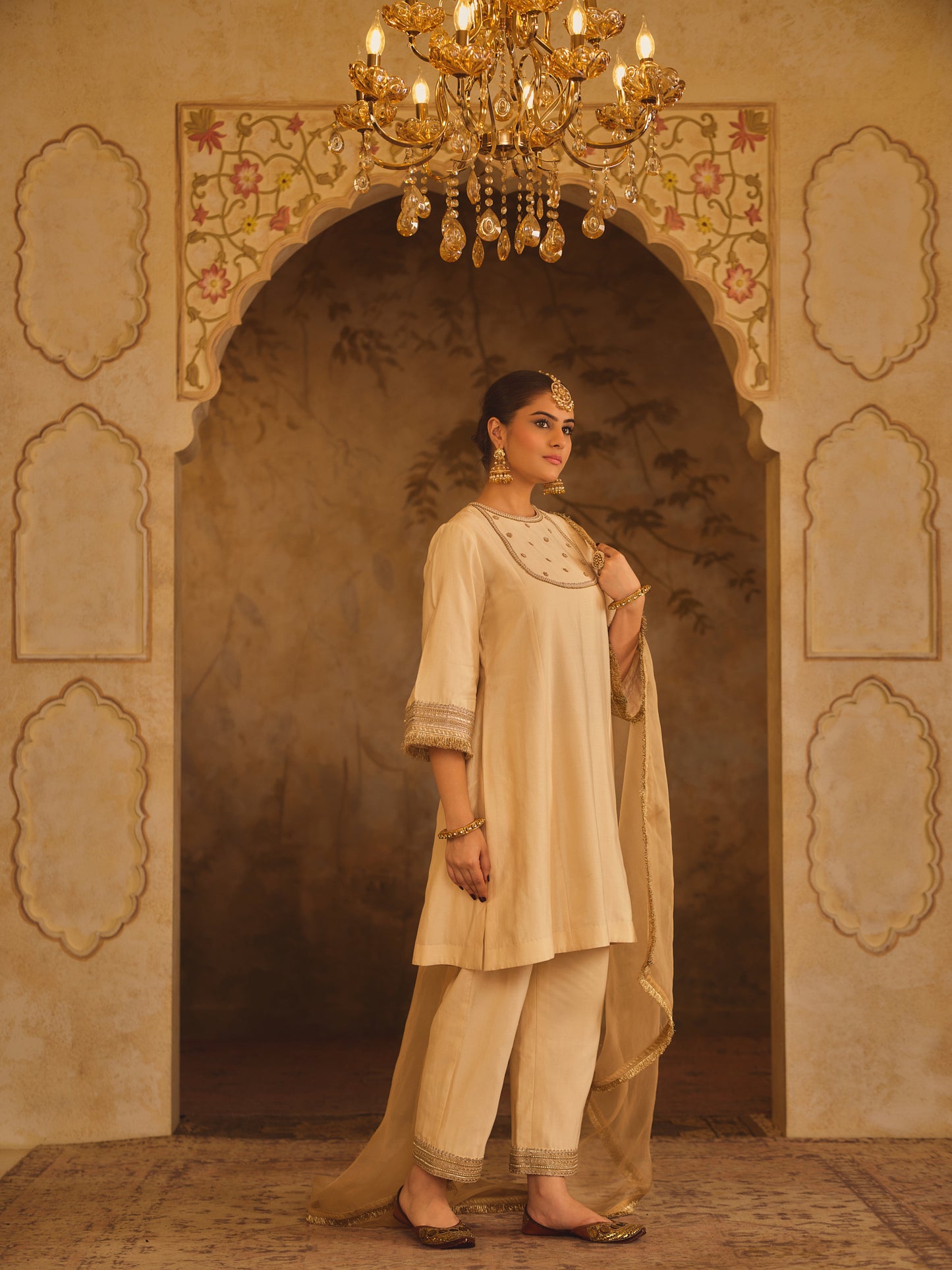 GULBANO CREAM ZERO-NECK A-LINE KURTA SET