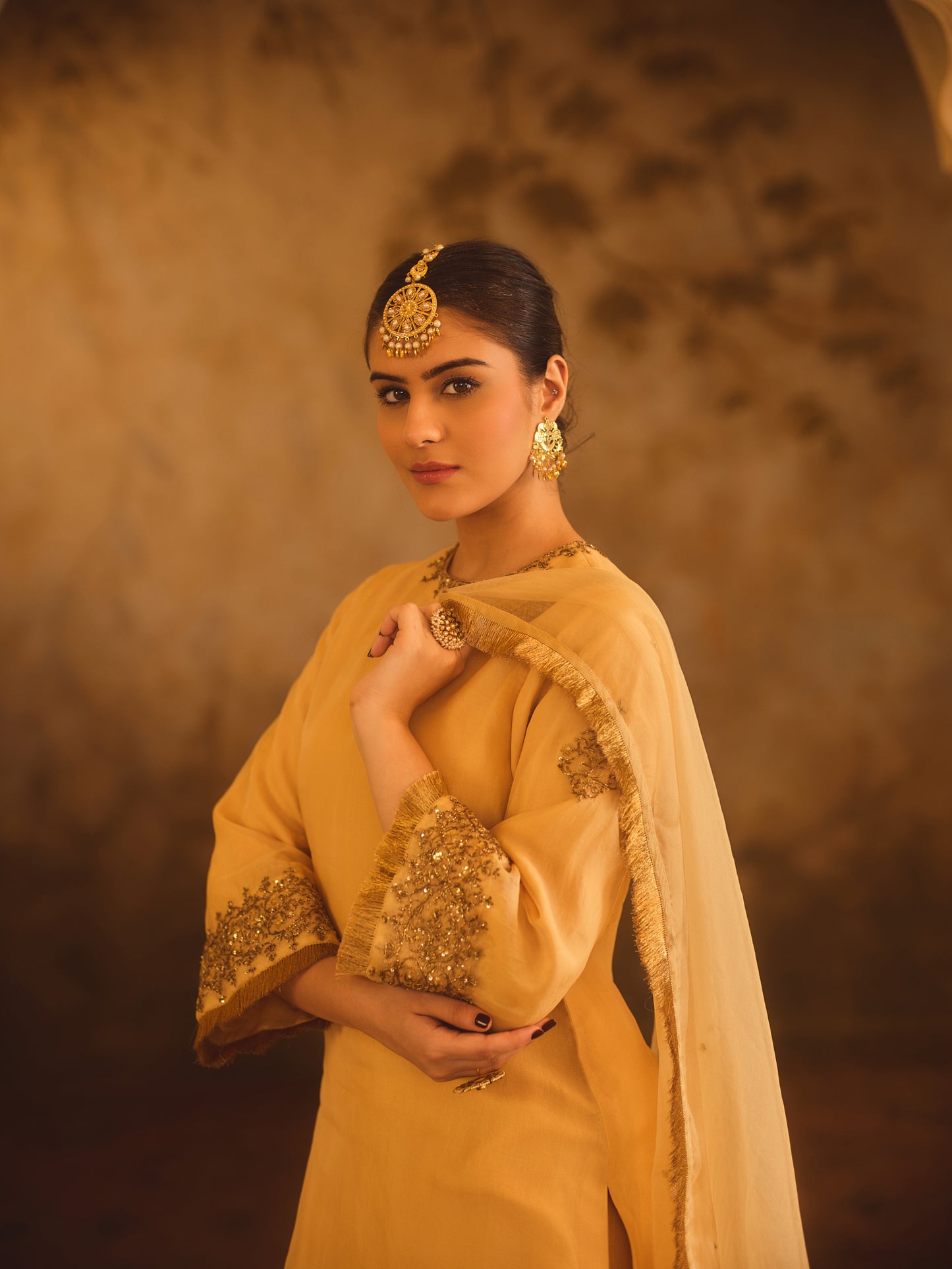 TAJRA GOLD ZERO-NECK A-LINE KURTA SET