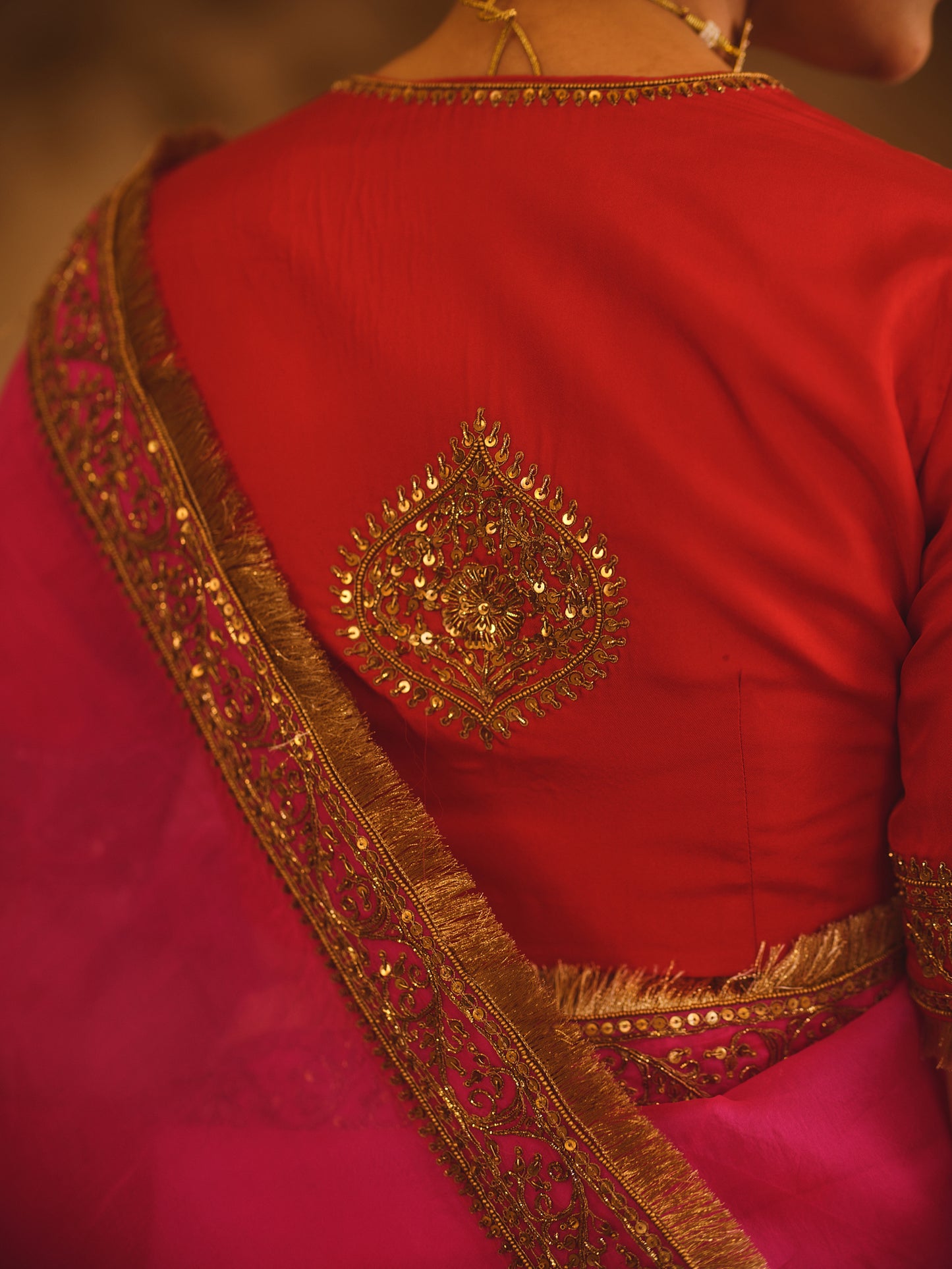 HOOE-E-MAHAL RED & PINK OMBRE ORGANZA SAREE