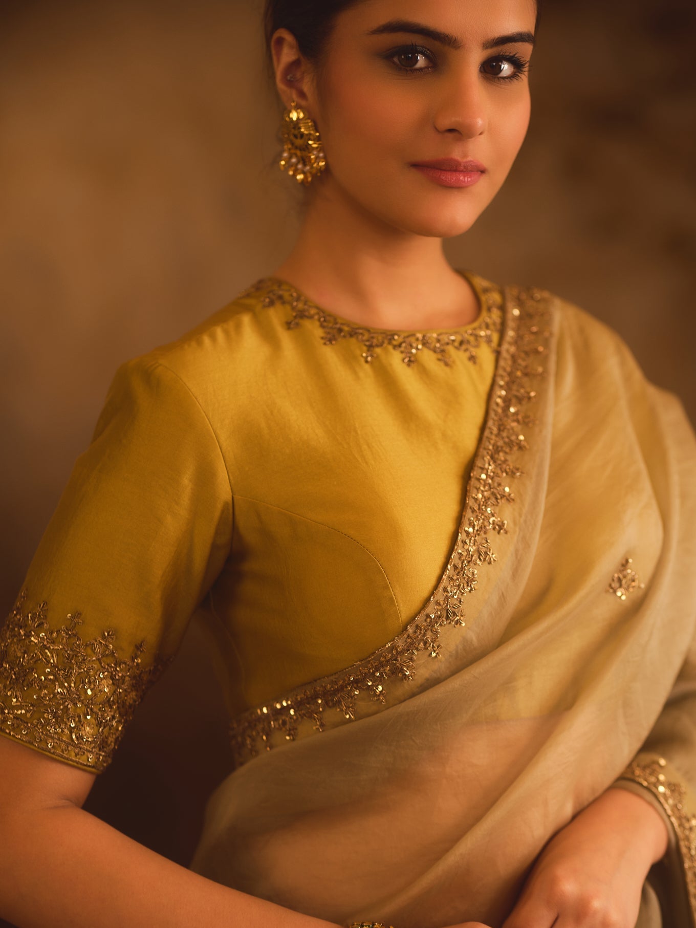 TAJRA GREY & GREEN ORGANZA SAREE WITH ZERO-NECK BLOUSE