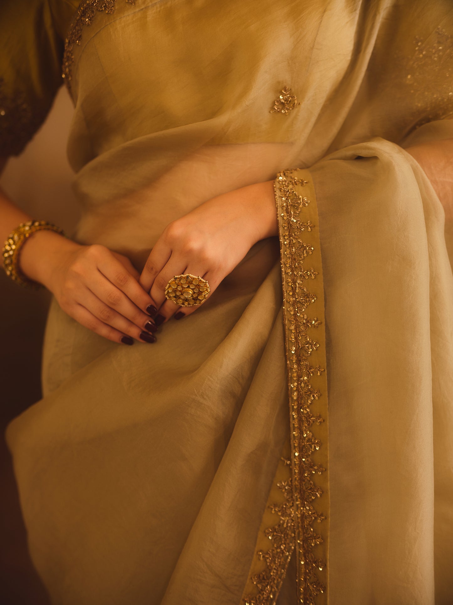 TAJRA GREY & GREEN ORGANZA SAREE WITH ZERO-NECK BLOUSE