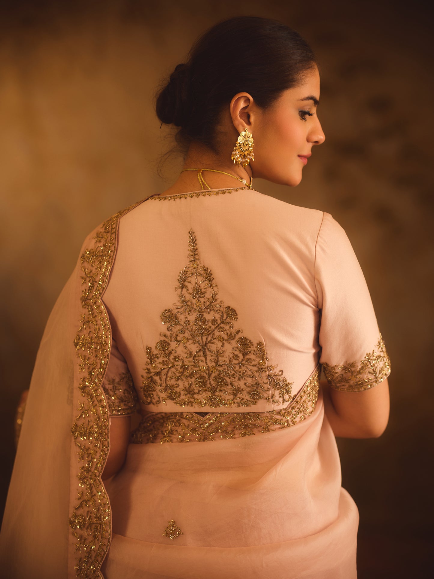TAJRA PINK ORGANZA SAREE WITH ZERO-NECK BLOUSE