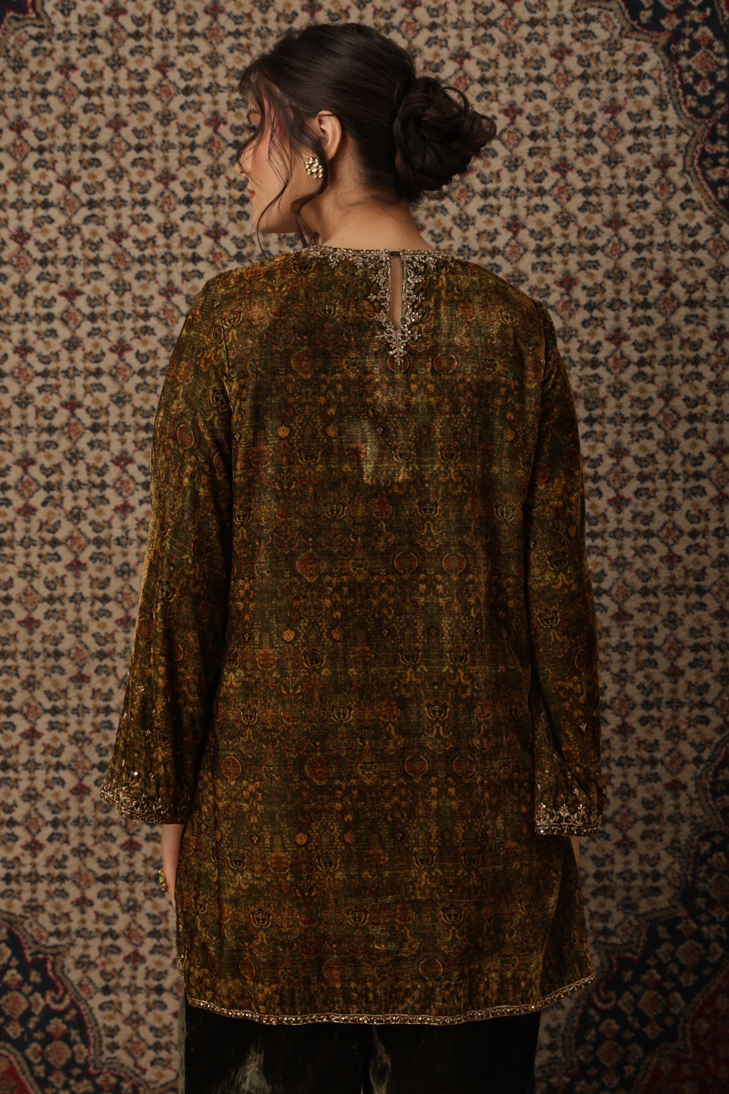 Zar-e-Makhmal Green Co-ord Set