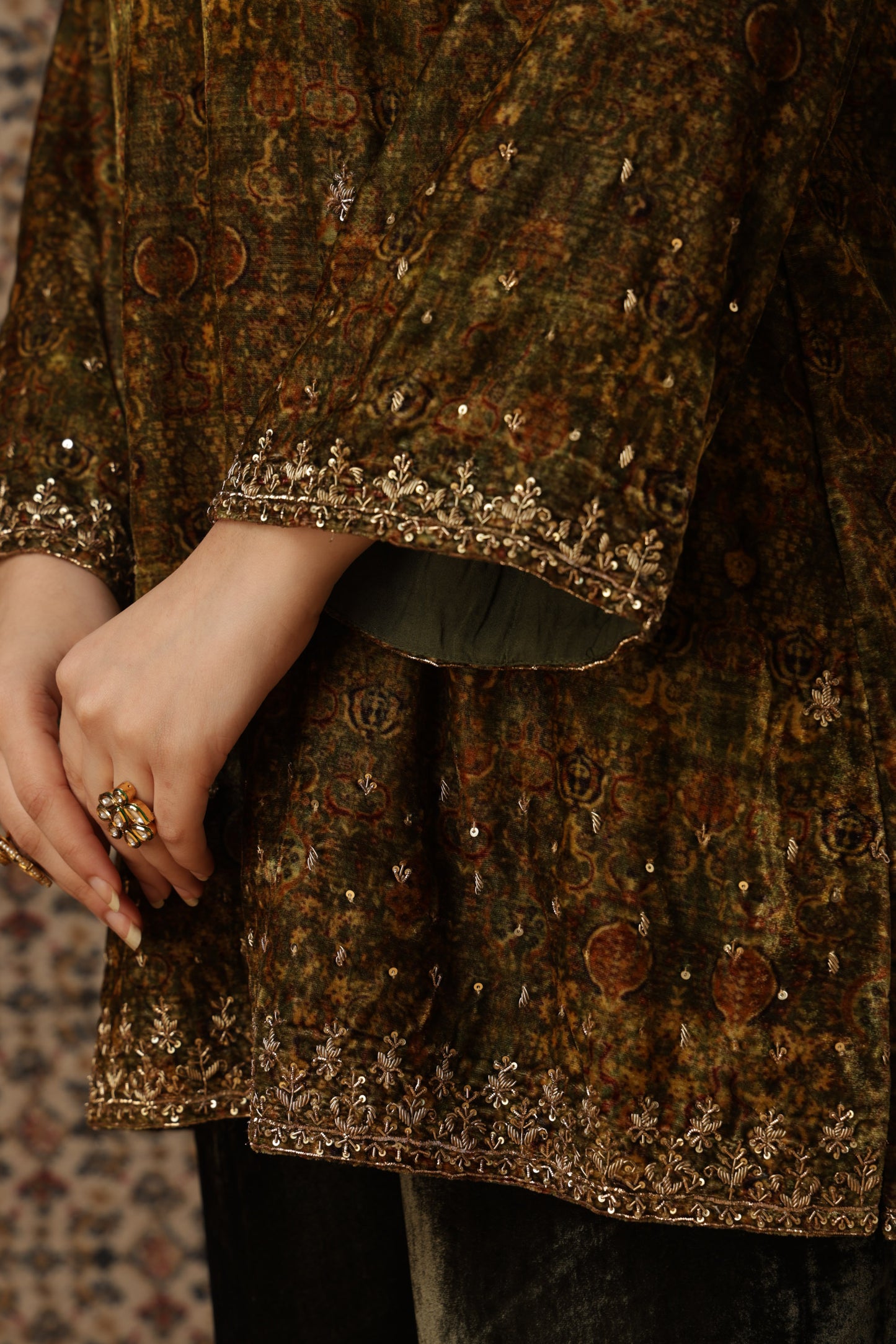 Zar-e-Makhmal Green Co-ord Set