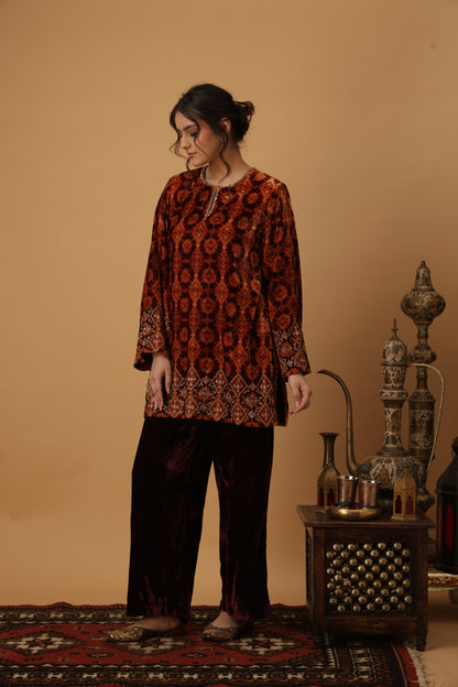 Zar-e-Makhmal Maroon Co-ord Set