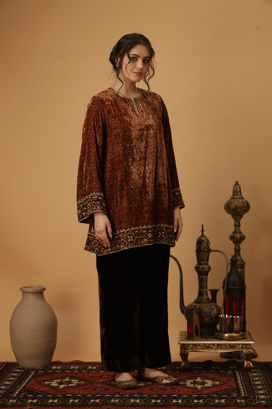 Zar-e-Makhmal Brown Co-ord Set