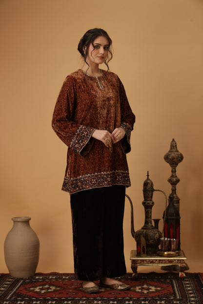 Zar-e-Makhmal Brown Co-ord Set