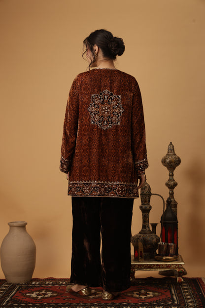 Zar-e-Makhmal Brown Co-ord Set