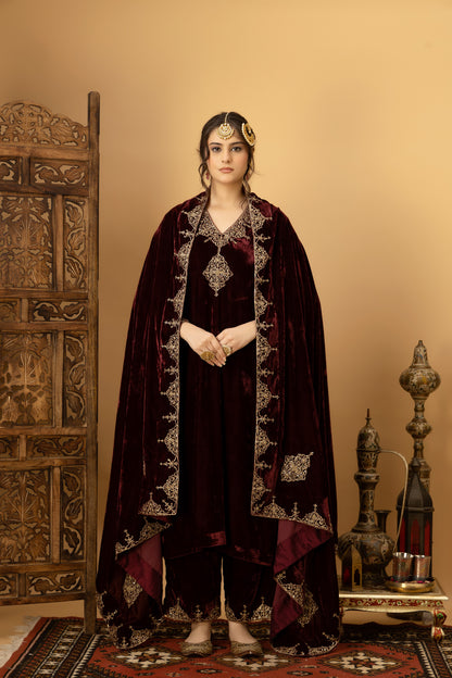 Zar-e-Makhmal Maroon Kurta Pant Set with Shawl