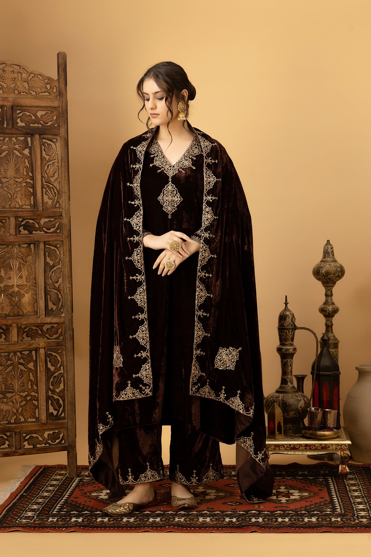 Zar-e-Makhmal Brown Kurta Pant Set with Shawl