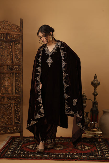 Zar-e-Makhmal Brown Shawl