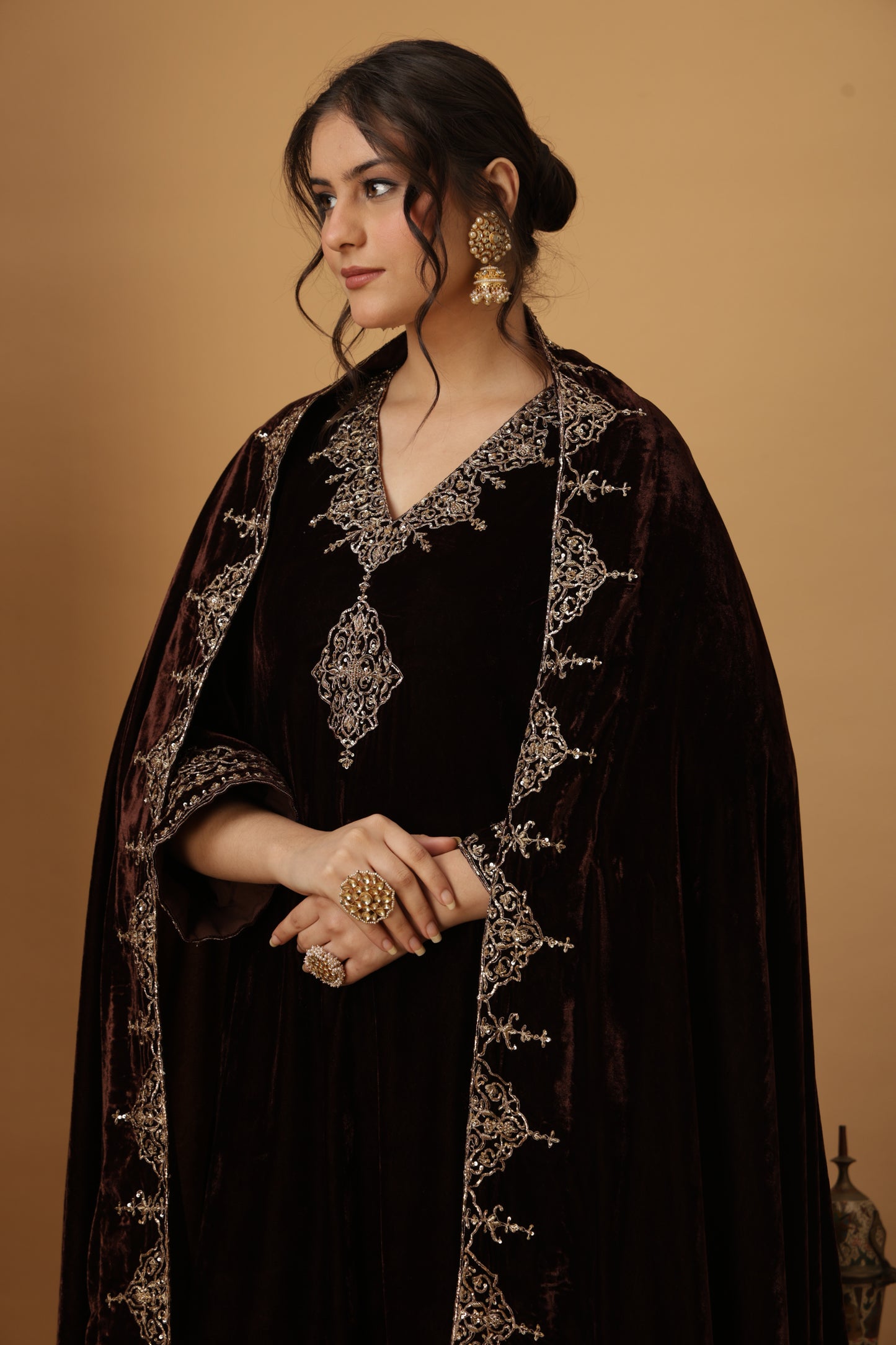 Zar-e-Makhmal Brown Shawl