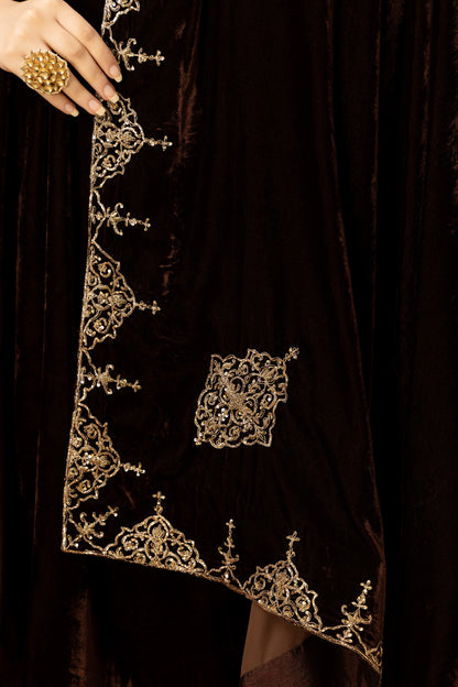 Zar-e-Makhmal Brown Kurta Pant Set with Shawl