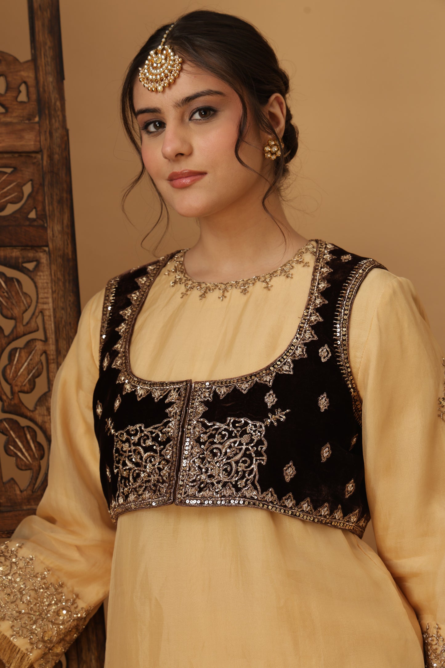 Zar-e-Makhmal Brown Short Jacket