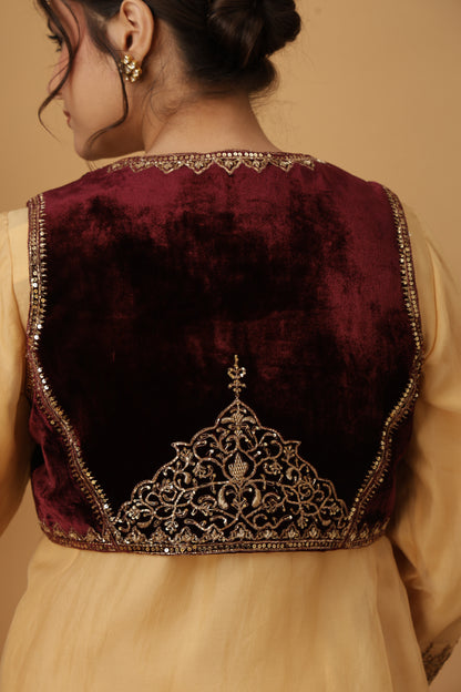 Zar-e-Makhmal Maroon Short Jacket