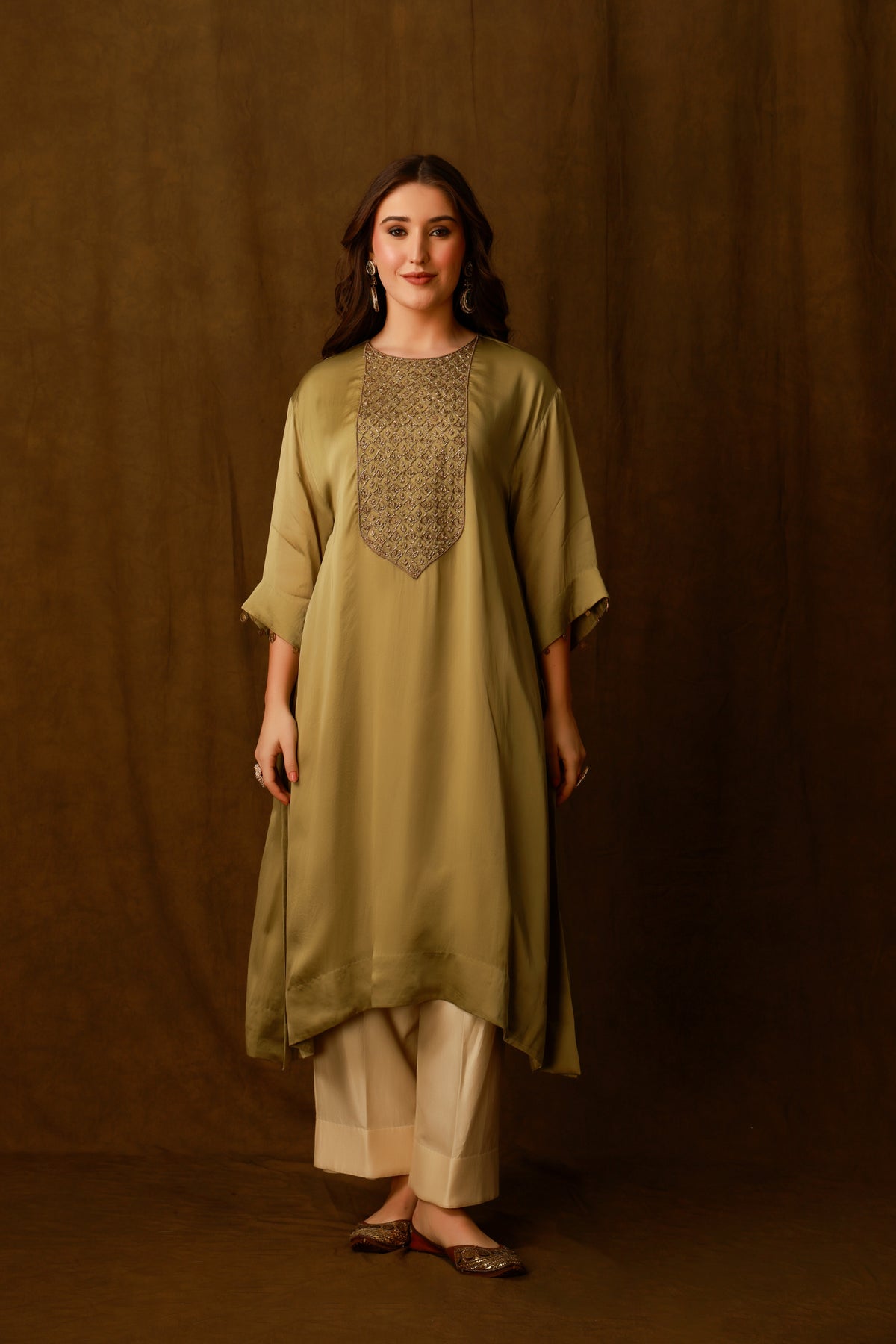 Zarkha Olive Green Kaftan Set