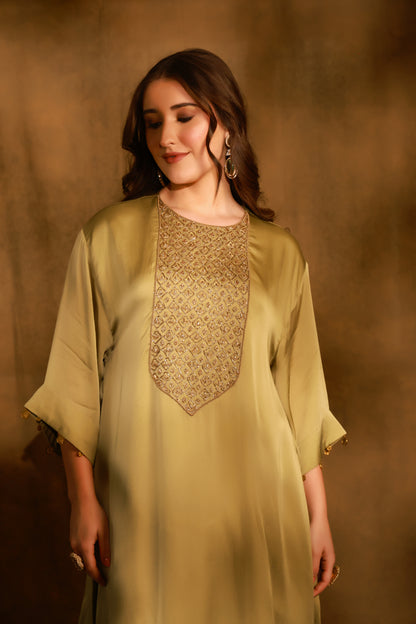 Zarkha Olive Green Kaftan Set