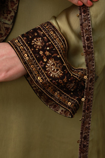 Zarkha Green Kurta Set