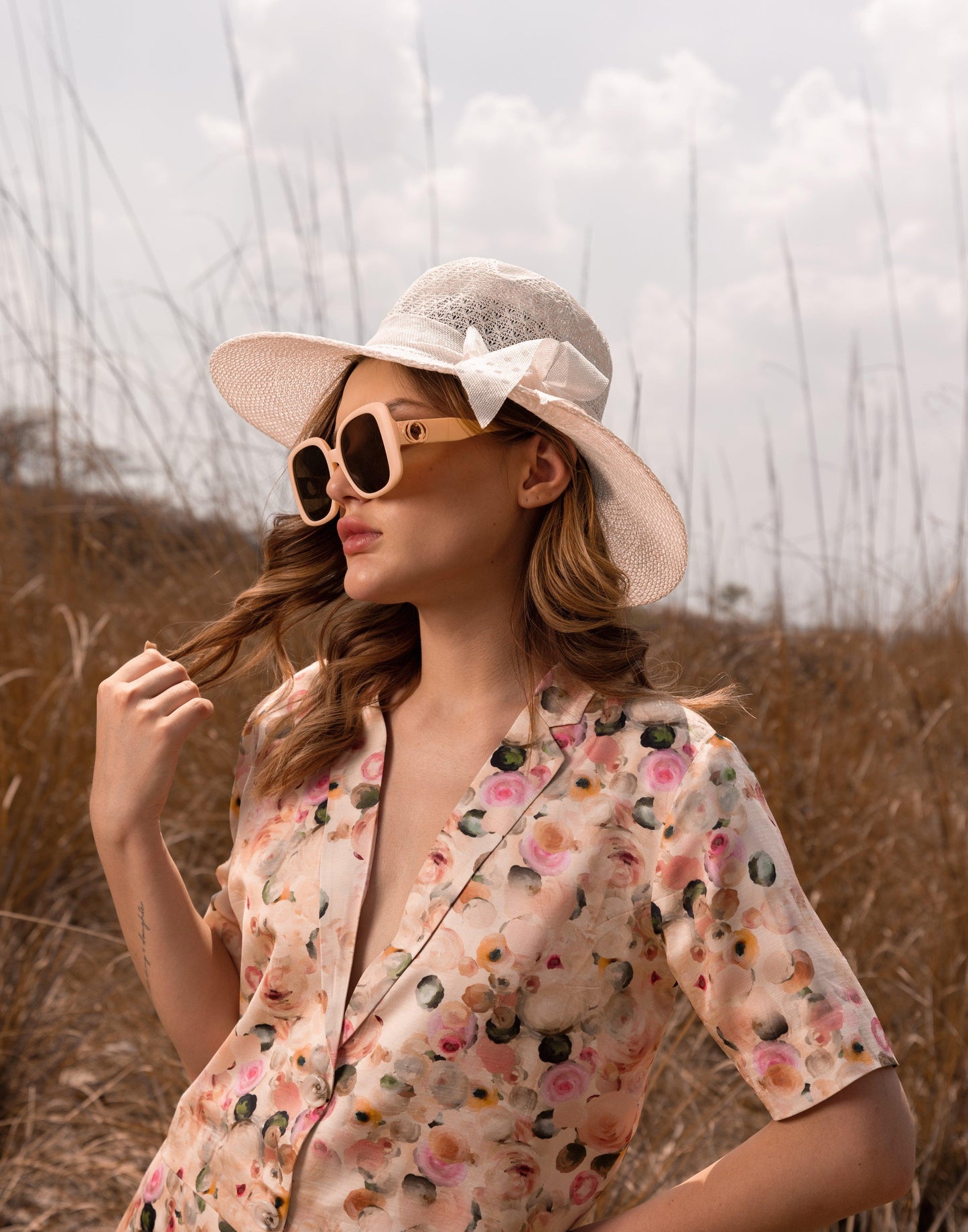 AFRIYA FLORAL WHISPERING PASTELS SHORT BLAZER