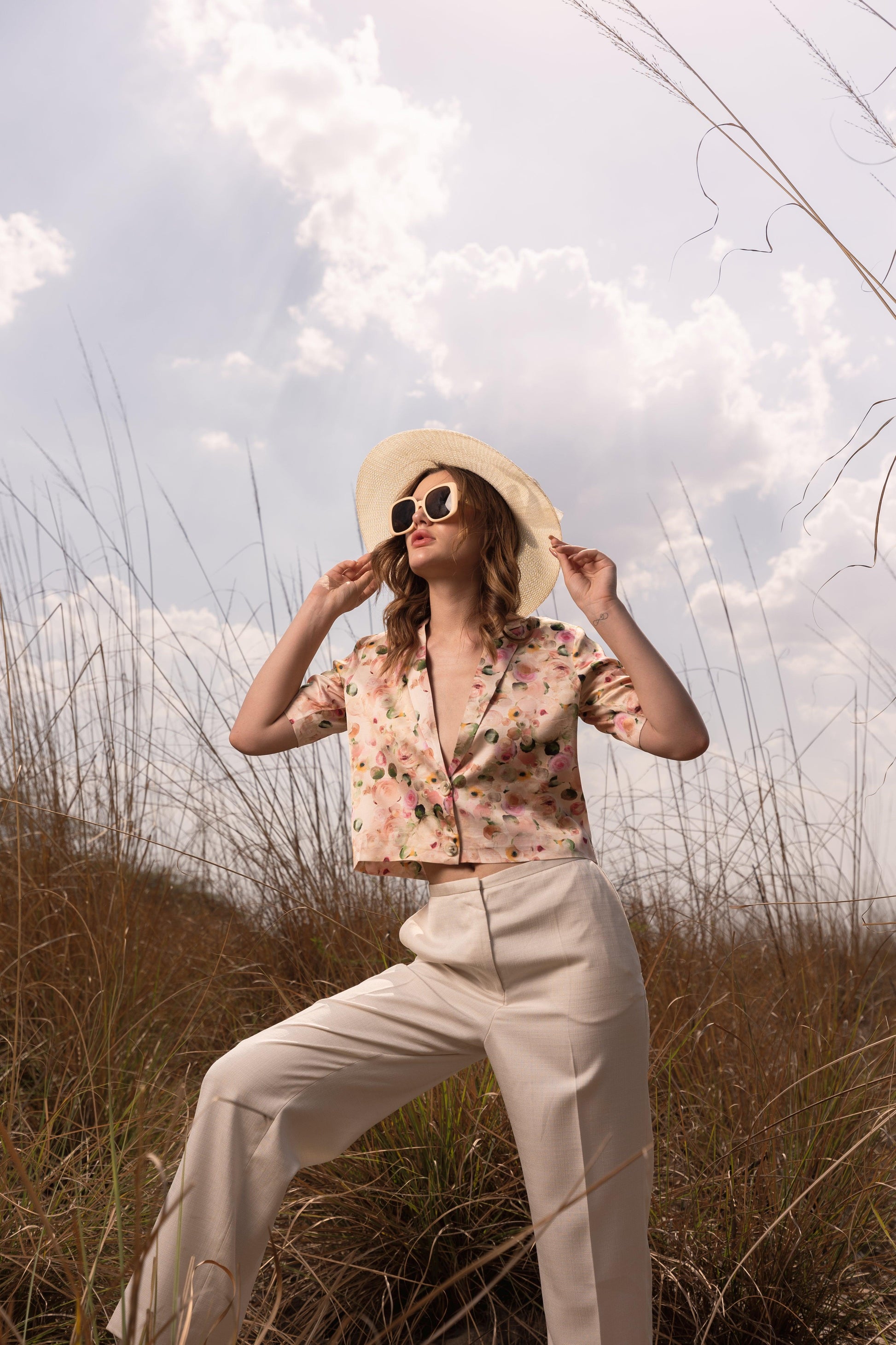 AFRIYA FLORAL WHISPERING PASTELS SHORT BLAZER