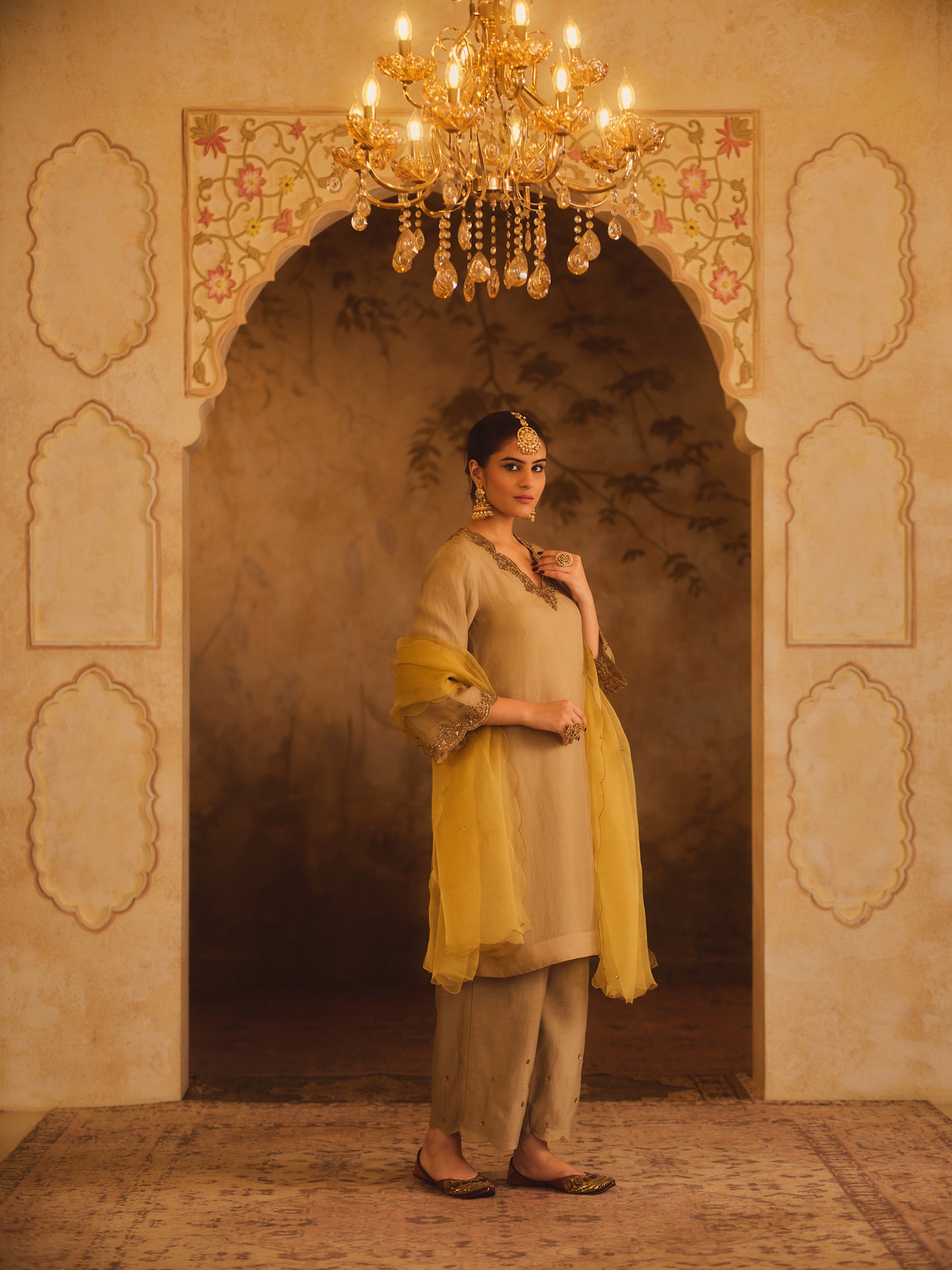TAJRA GREEN V-NECK ORGANZA A-LINE KURTA SET