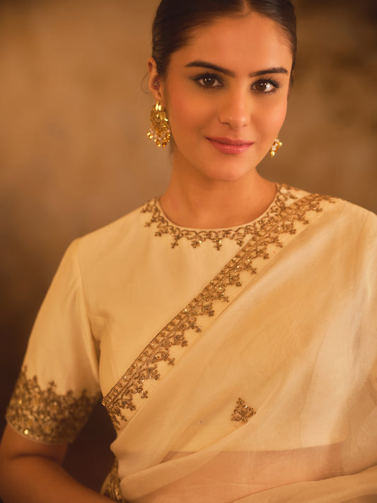 TAJRA OFF-WHITE ORGANZA SAREE WITH ZERO-NECK BLOUSE